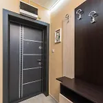 Appartamento Downtown - Free Parking & Near By Apartmax *