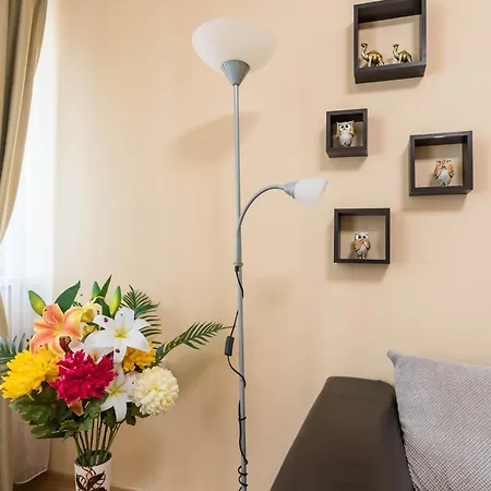 Downtown - Free Parking & Near By Apartmax Варна