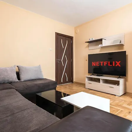 Downtown - Free Parking & Near By Apartmax Апартамент *