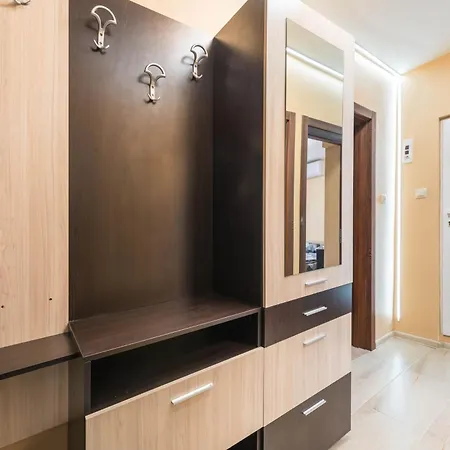 Downtown - Near By Apartmax * Варна